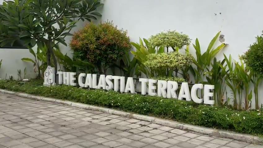 Jelajahi The Calastia Terrace dari Sudut Mana Saja